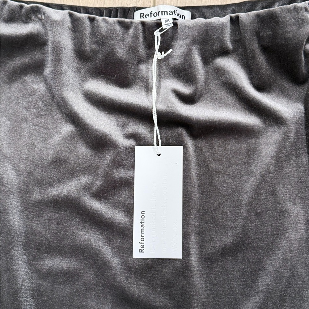 Reformation Women’s Maria Knit Skirt Velvet Stone Size XS $128 - Picture 4 of 10